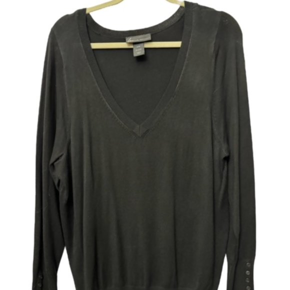Lane Bryant Sweaters - Lane Bryant Women Sz 18/20 V Neck Long Sleeve Sweater Lightweight